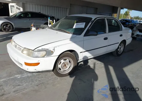 1996 Toyota Corolla из США, поврежденный, VIN 1NXBA02E4TZ484892